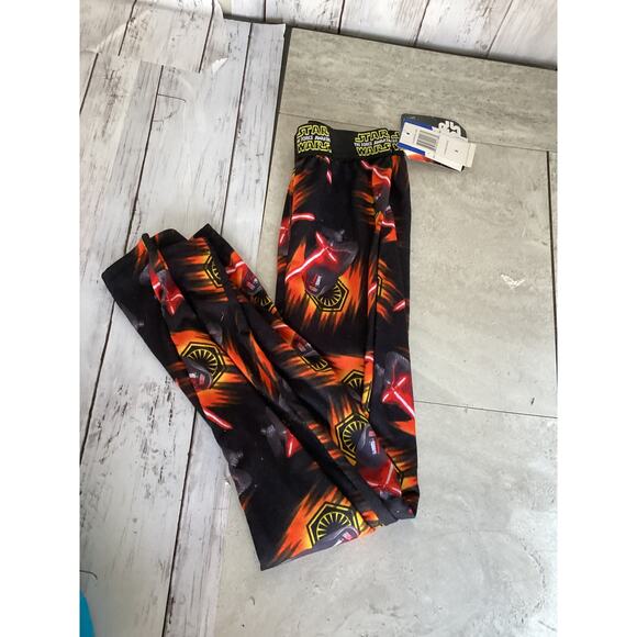 Star Wars a Force-wielding Warrior Lounge Pant Big Boys Black Size 4 NWT - Picture 1 of 2
